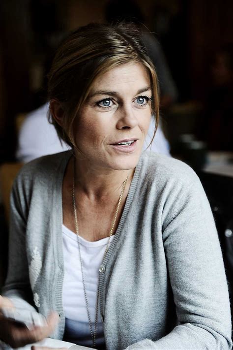Pernilla nina elisabet wahlgren, född 24:e december 1967, är en svensk skådespelerska pernilla kommer från det välkända kultursläktet wahlgren och är dotter till hans wahlgren och christina. Efter skilsmässan - nu bryter även Pernilla Wahlgren och ...