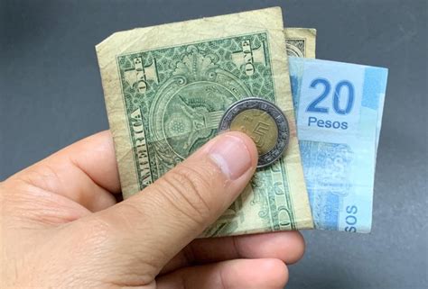 Te ofrecemos el tipo de cambio diario del dólar americano a pesos mexicanos. Precio del dólar hoy martes 26 de mayo 2020, tipo de ...