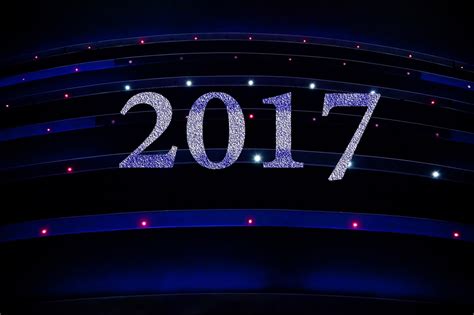 It's been a watershed year across the australian automotive only the new class champions are eligible to become one of five finalists vying the 2017 car of the year crown, and this year's best of the best. Happy New Year 2017 Wallpapers HD | Happy New Year 2017 ...