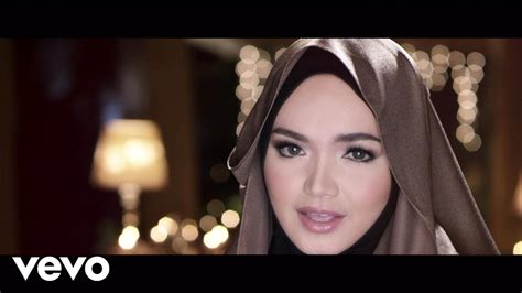 Mahu ku bersama mahu ku ke sana diriku tak disini lagi waktu tak bicara lama terasa seakan terhenti mengiringiku. Dato Siti Nurhaliza - Jaga Dia Untukku - YouTube