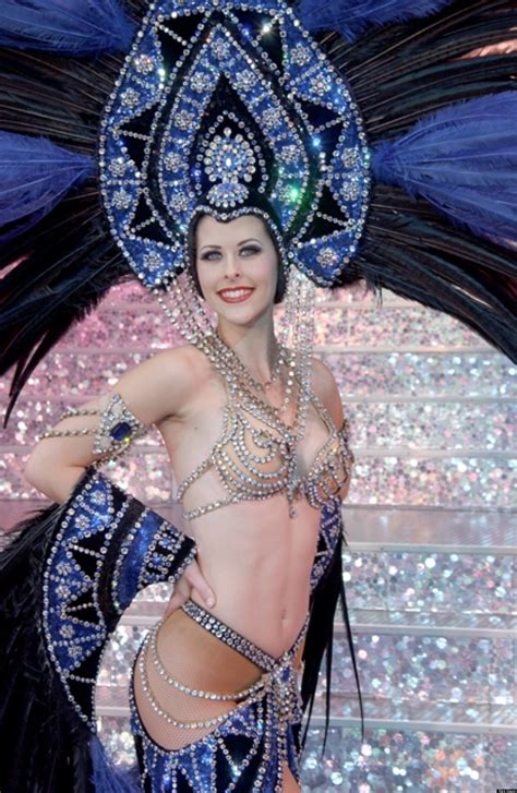 You must see these comedy shows in vegas now! An Afternoon With A Las Vegas Showgirl | HuffPost