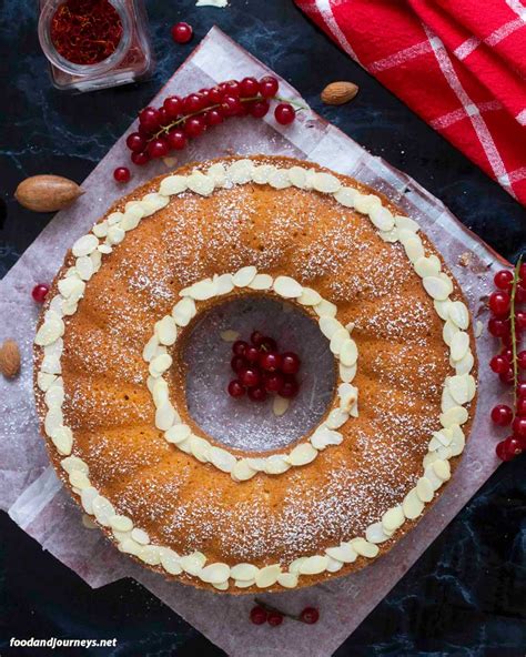 These delicious desserts will turn any meal into a feast and have everyone contentedly confined to the sofa. Swedish Desserts For Christmas : Swedish Cream Bun Cake ...