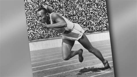 Xix letnie igrzyska olimpijskie (oficjalnie igrzyska xix olimpiady) odbyły się w 1968 roku w meksyku. USA: Medale olimpijskie Jesse'ego Owensa wystawione na ...
