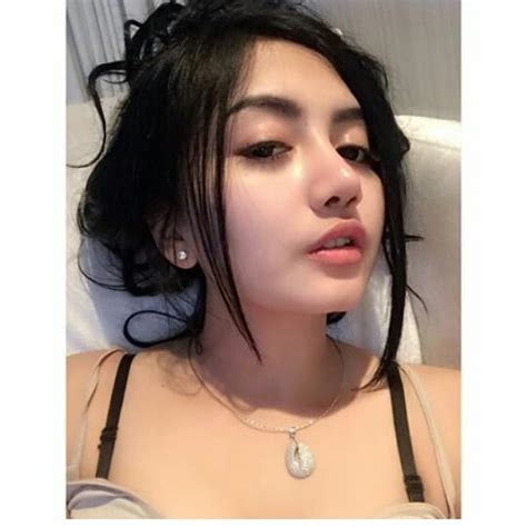 Bikin crott jangan lupa follow instagram saya ig : Kumpulan Foto Cewek Cantik Terbaru 2019 | Triviaries