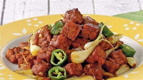 Cara membuat berbagai macam olahan tempe seperti tempe bacem, tempe mendoan, orek tempe, keripik tempe dan kering tempe. Tempe Orek Untuk Bayi - Resep Orek Tempe Kering Simple ...