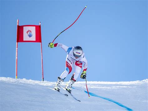 Последние твиты от corinne suter (@corinnesuter). Corinne Suter doppelt im Super-G nach | Ski alpin | Bote ...