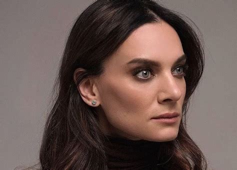 Елена гаджиевна исинбаева (elena isinbayeva) — великая спортсменка с невероятно красивой фигурой, присущей фитнес модели. Елена Исинбаева призналась, что чувствует себя героиней ...