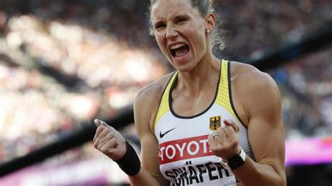 Sandra röthlin (nidwalden) 5641 (100mh 13,69/hoch 1,66/kugel 13,69/200 m 24,96/weit 5,57/speer 41,77/800 m 2:25,56). Leichtathletik-WM: Siebenkämpferin Carolin Schäfer ...