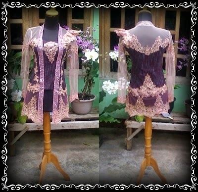 Di zaman serba modern ini menghadirkan kebaya dengan desain serta model yang trendi. Aderia Kebaya: Contoh busana kebaya modern aplikasi kain lurik