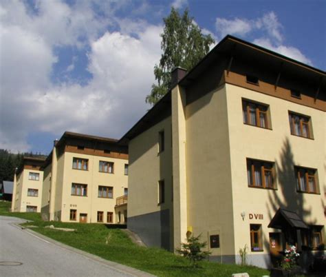 Langlauf und abfahrtsski im isergebirge in tschechien. Hotel VZ Bedřichov - depandance Špindlerův Mlýn ...