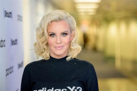 What are jenny mccarthy's measurements? Jenny McCarthy Measurements, Net Worth, Bio, Age, Height ...