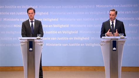 Premier mark rutte en minister hugo de jonge (volksgezondheid) geven dinsdagavond om 19.00 uur een persconferentie. Persconferentie coronavirus: sportscholen, sauna's en ...