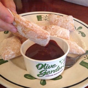 Soft, traditional italian doughnuts dusted with powdered sugar, served with chocolate sauce for dipping. Olive Garden Italian Restaurant - 38 Photos & 29 Reviews ...