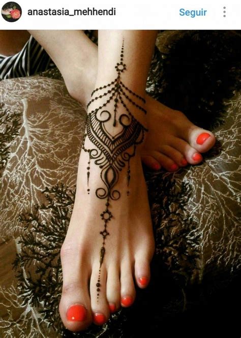 Henna tattoos are temporary tattoos are made from a dye prepared from the henna tree also known as the mignonette tree, and the egyptian privet. 16 Exciting Parts Of Attending Star Henna Tattoo Designs ...