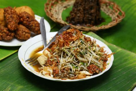 Cek cara membuat pecel sayur. Cara Membuat Pecel Semanggi Tradisional Khas Jawa | Resep ...