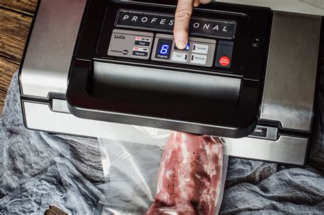 Si, perchè la costatella con le chiochiere è un piatto forte della tradizione contadina campana. Filetto di maiale con cipolline e peperoni in agrodolce