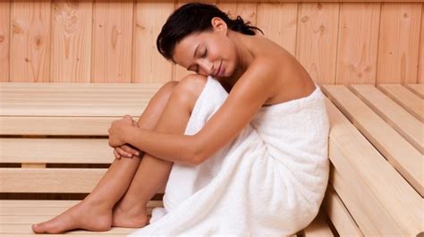 Oder ihr fragt euren partner/eure partnerin, ob sie euch massieren würden. Spa und Wellness zu Hause genießen - Röger Sauna und Infrarot