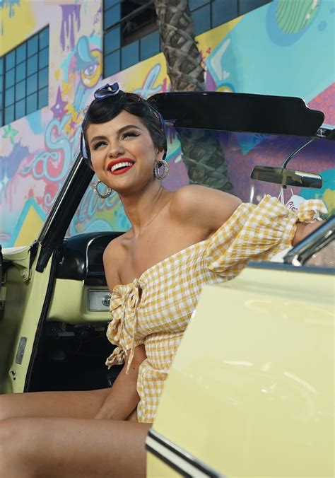 My collaboration with @lamariette is out today! gomez announced in an instagram post. Nhan sắc xinh đẹp, quyến rũ của Selena Gomez hậu giảm cân ...