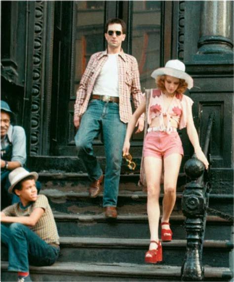 But as he ferries passengers across new york, and embarks on a mission to save a teenager from prostitution, his sense of place and purpose steadily warps. Robot Check | Taxi driver, Jodie foster, Carnaby street ...