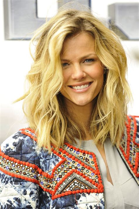 2 hrs 15 mins rating: BROOKLYN DECKER at Battleship Photocall in Hamburg ...