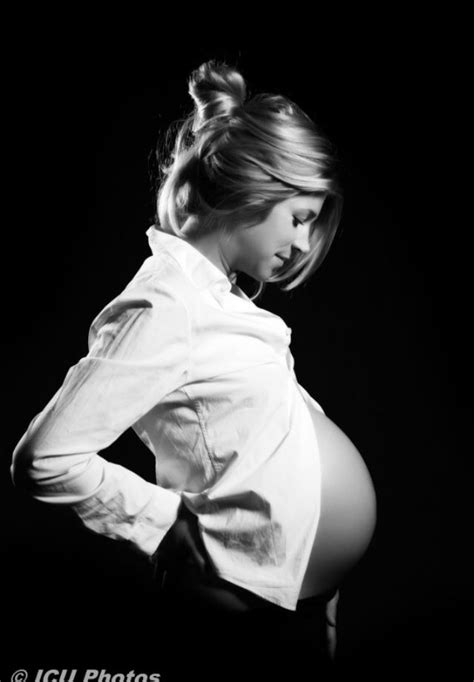 Zij vertrekt zwanger op vakantie naar italië en krijgt middenin de supermarkt enorme kramp in haar buik. Pin op Pregnancy photoshoot