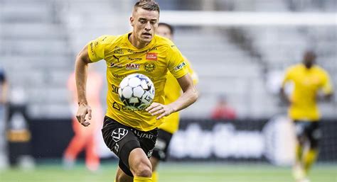 Complete player biography and stats. Allsvenske succén har fått hint om att han är oönskad ...