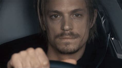 Hollywood star joel kinnaman has won a restraining order against a woman who allegedly tried to extort him. joel kinnaman - Google-søk | Joel kinnaman, Wagner, Lisa frank