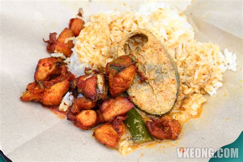 Заказать лапшу или рис wok в харькове у суши папы по телефону: Nasi Cikgu Sue (Original Nasi Kak Wok) @ Ampang
