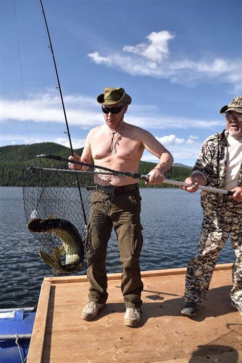 Спорт, защита животных, автомобили, отдых. As President Putin vacations in Siberia, Twitter has a ...