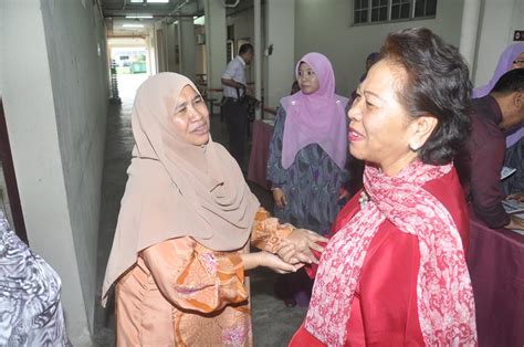 Kondisi ini dapat diatasi dengan cara. Majlis ini telah dirasmikan oleh YBhg. Prof. Dr. M. Iqbal ...