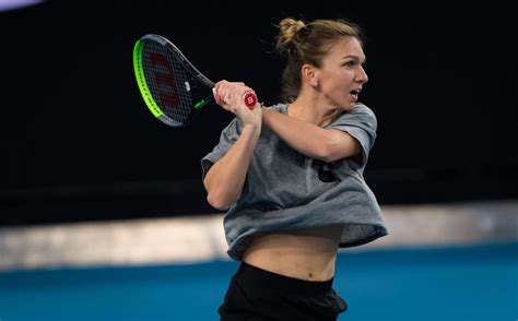 Pandemia cu coronavirus va aduce modificari importante la startul sezonului 2021 din circuitul wta, direct afectate fiind si tenismenele din romania, in frunte cu simona halep. Simona Halep a intrat în carantină înainte de Australian Open! Avertismentul lui Darren Cahill ...