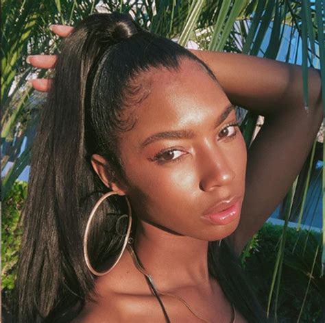 It's still frustratingly uncommon to find bronzers that work for dark skin, but mented is here to change the game. 15 Best Bronzers for Dark Skin Tones of 2020