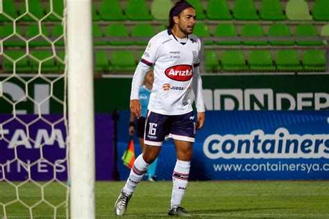 Deportes melipilla visitó a universidad católica en una práctica de fútbol, donde el resultado terminó favorable a los cruzados por la cuenta mínima. Vidangossy se convirtió en trending topic tras ser figura ...