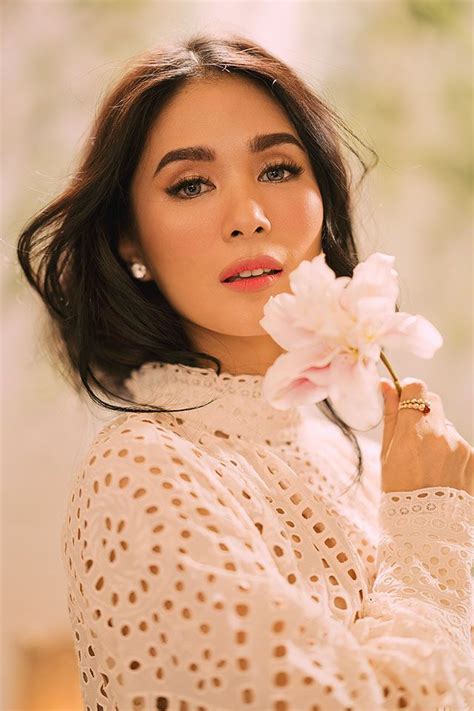 Heart is also the wife of the current governor of sorsogon, francis. Heart Evangelista For New Lounge Ph | Heart evangelista ...