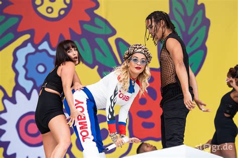 Off topic > lollapalooza berlin 2019. Rita Ora beim Lollapalooza Berlin 2019 am Sonntag - stagr ...