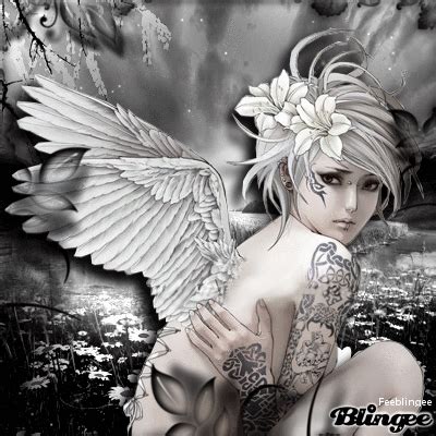 Tatouage pied cheville tatouage d'ange dessin tatouage femme tatouages mains tatoo ange sculpture bois couteau dessin fait main dessin ange pochoir silhouette. ange