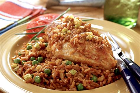 This is an easy recipe for a mexican rendition of arroz con pollo, a traditional chicken and rice dish common in countries with spanish heritage. Arroz con Pollo | Recipe | Poultry recipes, Cooking ...