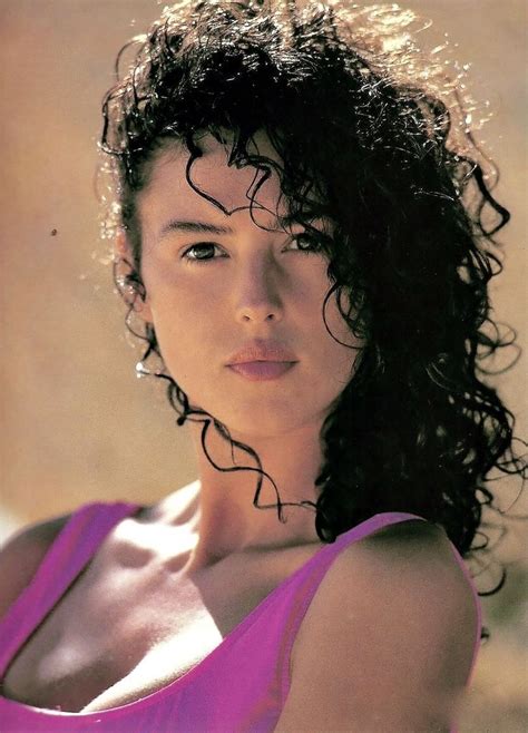 Monica anna maria bellucci (italian pronunciation: Young Monica Bellucci | Όμορφες γυναίκες, Διασημότητες