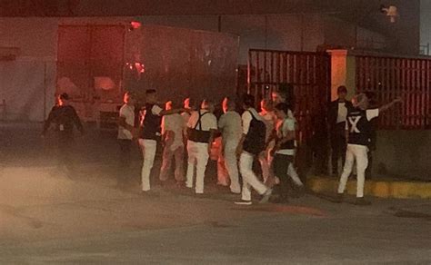 Check spelling or type a new query. Arde freidora y evacuan a 7 trabajadores en Santa Catarina, NL