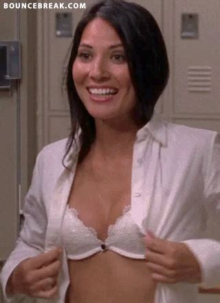 I love to eat her pussy!!! "Guy's Girl" Olivia Munn Rocks These Animated GIFs (25 ...