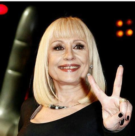 Una confessione spiazzante quella di raffaella carrà: Raffaella Carrà: addio alla tv? | Fashion Times