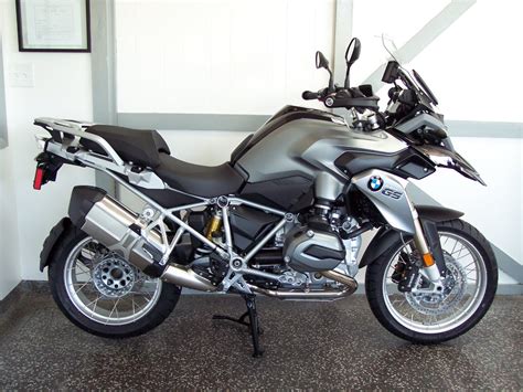 When you are looking for the ability to commute in the city, venture on dirt trails, and. 2015 BMW R1200GSW Dual Sport Motorcycle From Barrington ...