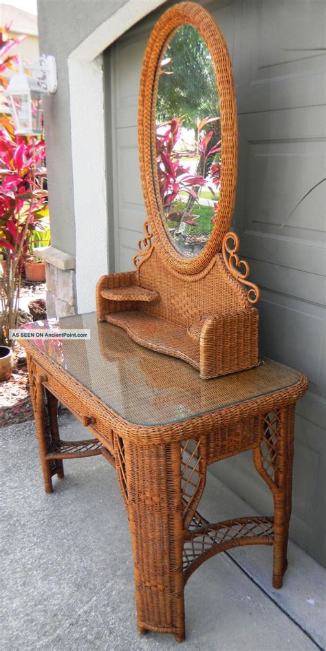 Shop our wicker writing desk selection from the world's finest dealers on 1stdibs. Henry Link Wicker Glass Top Writing Desk / Secretary ...