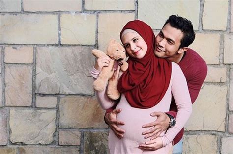 Menyedihkan ramai terkejut dan tak sangka bila saharul ridzwan dedah kehidupan sebenar dia isteri. 7 Gambar Maternity Shoot Deena Emir, Isteri Saharul ...