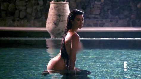 Also note the defect detectors in the beginning of the video: This Is How Kourtney Kardashian Keeps Her Body ...