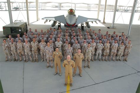 Da milano a new york, stati uniti. Aeronautica Militare, nella missione in Kuwait gli ...