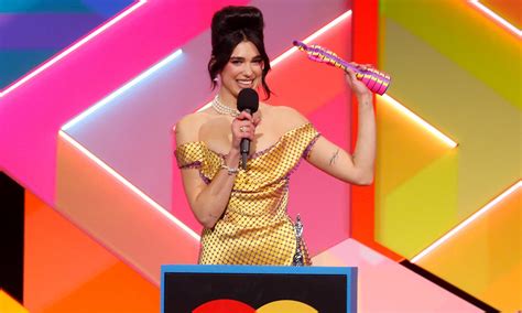 Dua lipa has three nominations at this year's brit awardscredit: Dua Lipa copia el atrevido vestido transparente de su ...