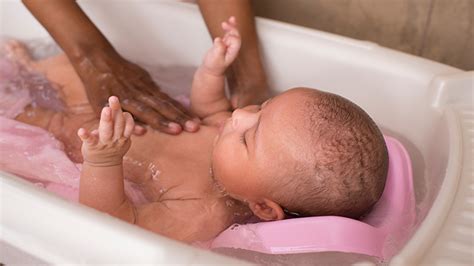 Of course, we must first add a cold shower and then heat. Baby's First Bath | What to Expect