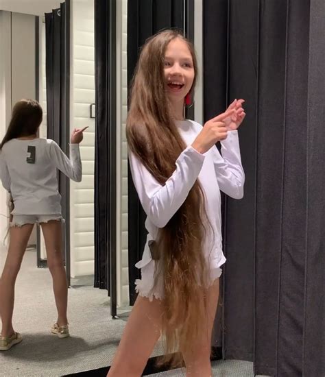Pictures and screenshots of the beautiful russian model, acrobat, dancer and internet celebrity dana taranova. Pin by James McMillen on Dana Taranova | Russian models ...