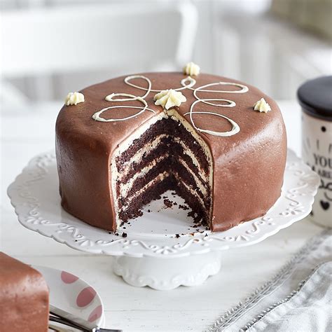 7 rezepte für torten creme weiße schokolade. Schokoladentorte mit Schokoladenfondant und weißer Ganache ...